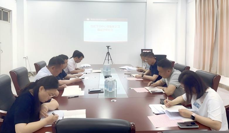 中心组6月集中学习会议暨巡学旁听会6.20(1)(1).jpg
